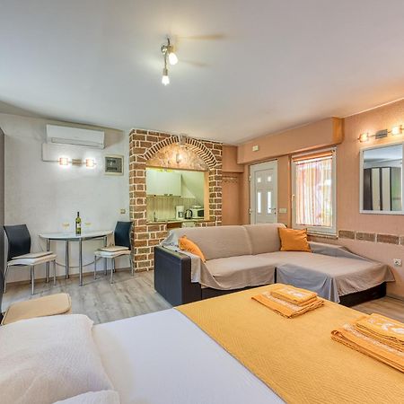 Studio Tommy Rovinj Exterior foto